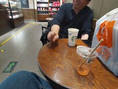 -星巴克(北京中关村南大街店)