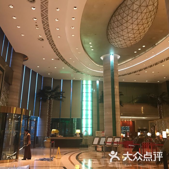 武汉华美达光谷大酒店