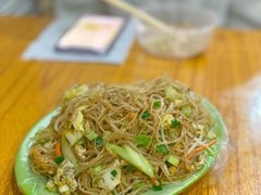 -蚝哥花姐湛江烤生蚝(美丽湾市场店)