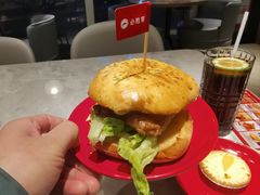 -必胜客(威高广场店)