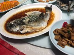 清蒸鲈鱼-鹊华居·地道鲁菜·海鲜·融合味(大明湖店)