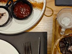 -Mark&Mars Restaurant