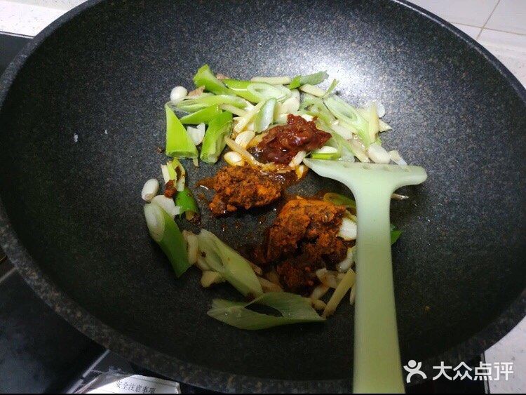干锅土豆片～超级下饭超级好吃