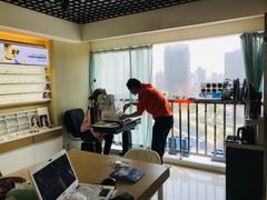 -视野联行眼镜·蔡司授权店(长白万象汇店)