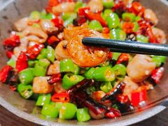 鹅卵石爆肥肠-老板恋上鱼(高新万达店)
