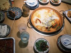 -洱火云南酸菜牛肉火锅(石景山当代商城店)