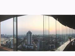 -云顶旋转自助景观餐厅