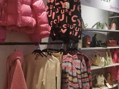 -唯品会(北京国瑞城店)