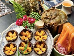 -雍容荟帝王蟹活龙虾展台自助(IFS黑金店)