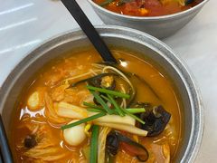 -汤小云火锅米线(钻汇广场店)