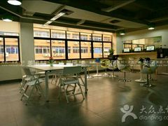 -栖游青年旅舍(华强北地铁站店)