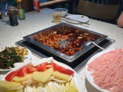 -二荆条·蜀鲜汇城市森林火锅