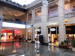 -王府井奥莱临潼小镇(临潼店)