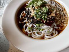 油鸡㙡凉米线-半山腰·云南菜(侨福芳草地店)