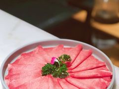 雪花牛舌-煲宫猪肚鸡(晶品店)