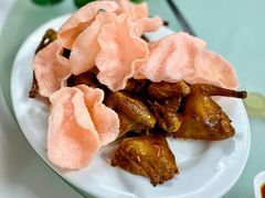红烧乳鸽-新陶陶酒家