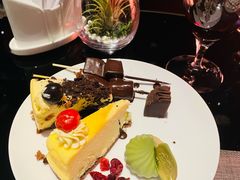 -唐拉雅秀酒店-西锦汇空中BBQ·思创餐厅