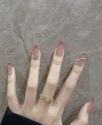 -桃色美甲沙龙