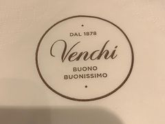 -VENCHI 闻绮(北京国贸商城店)