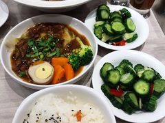 -康师傅私房牛肉面(马泉营奥莱店)