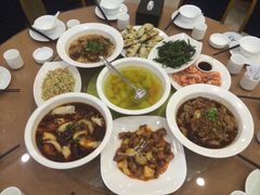 -顺峰渔港中国人的餐厅