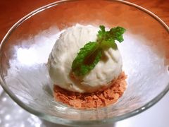 香草冰淇淋-弗兰克牛排西餐厅Ribone steak house(柠檬花园店)