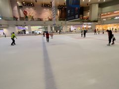 -冰纷万象滑冰场(深圳万象城店)