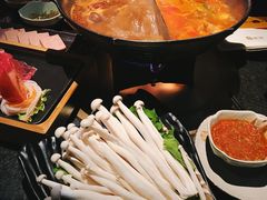 -湊湊火锅·茶憩(新中关购物中心店)