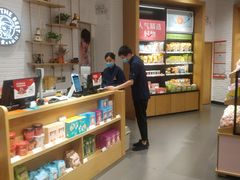 -良品铺子(五角场万达店)