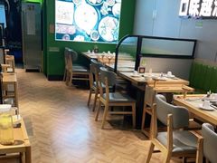大堂-煲大王猪肚鸡·椰子鸡火锅(红谷滩万达店)