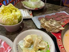 桃园三结义-椒香城门口老火锅(虎门店)