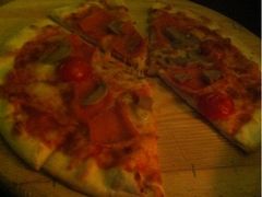 烟肉蘑菇披萨-琶醍壹号•潮菜江景餐吧