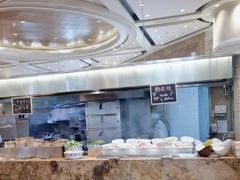-怡聚轩全日制自助餐厅(大中华喜来登酒店)