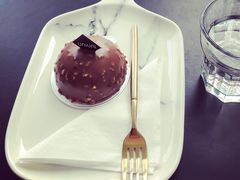 -UNI UNI(环亚凯瑟琳店)