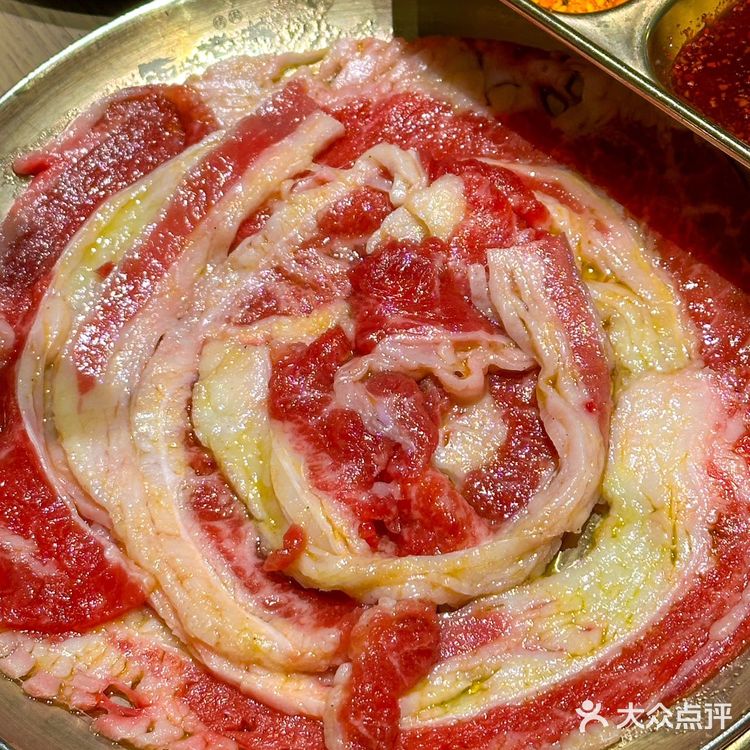 你绝对不会后悔的！快来老太太的泥炉烤肉店吧！