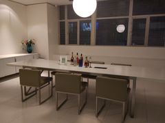 -卡罗酒店(东门晒布地铁站店)