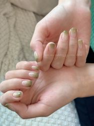 -花岐款式专研健康美甲沙龙