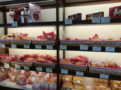 -红宝石·鲜奶小方·海派西点房(金杨店)