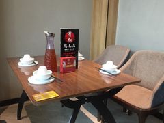 -有红鸡毛店·川菜(建设路店)