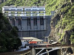 -汉中石门栈道景区