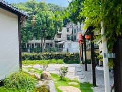 -湘力力小院·鱼汤泡饭(枫林路店)