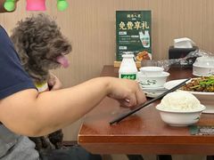 -湖南人家湘菜馆(镇江路店)