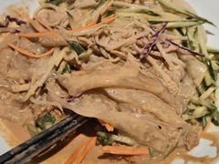 -关东小磨东北菜(上海长风大悦城店)