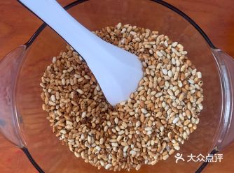 宅家遛娃密密排,麻麻和猫轮流陪
