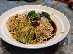 -哈啾嗨·新概念蒙餐(红星新城店)