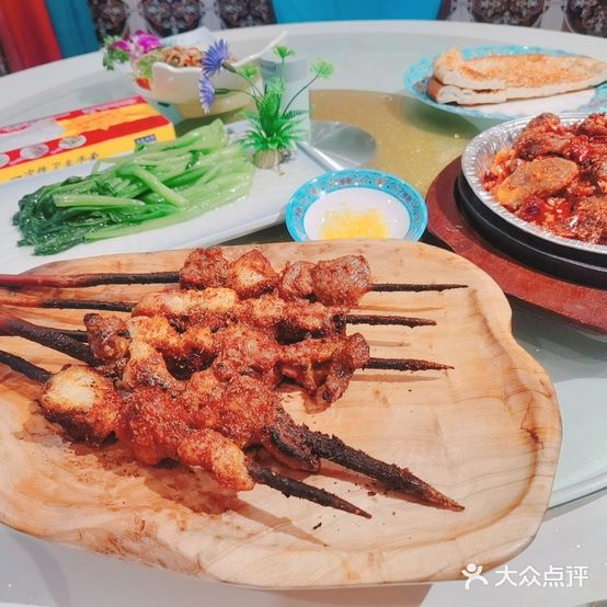 新疆饭店(当热东路店)