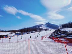 -庙香山滑雪场