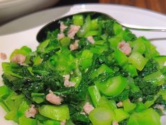 肉沫炒菜心-梁记粥铺(开元地中海店)