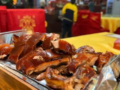 -东方之猪四更烤乳猪(金垦总店)