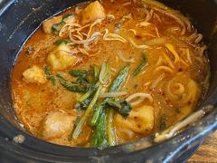 -花儿姐与战哥的美食档